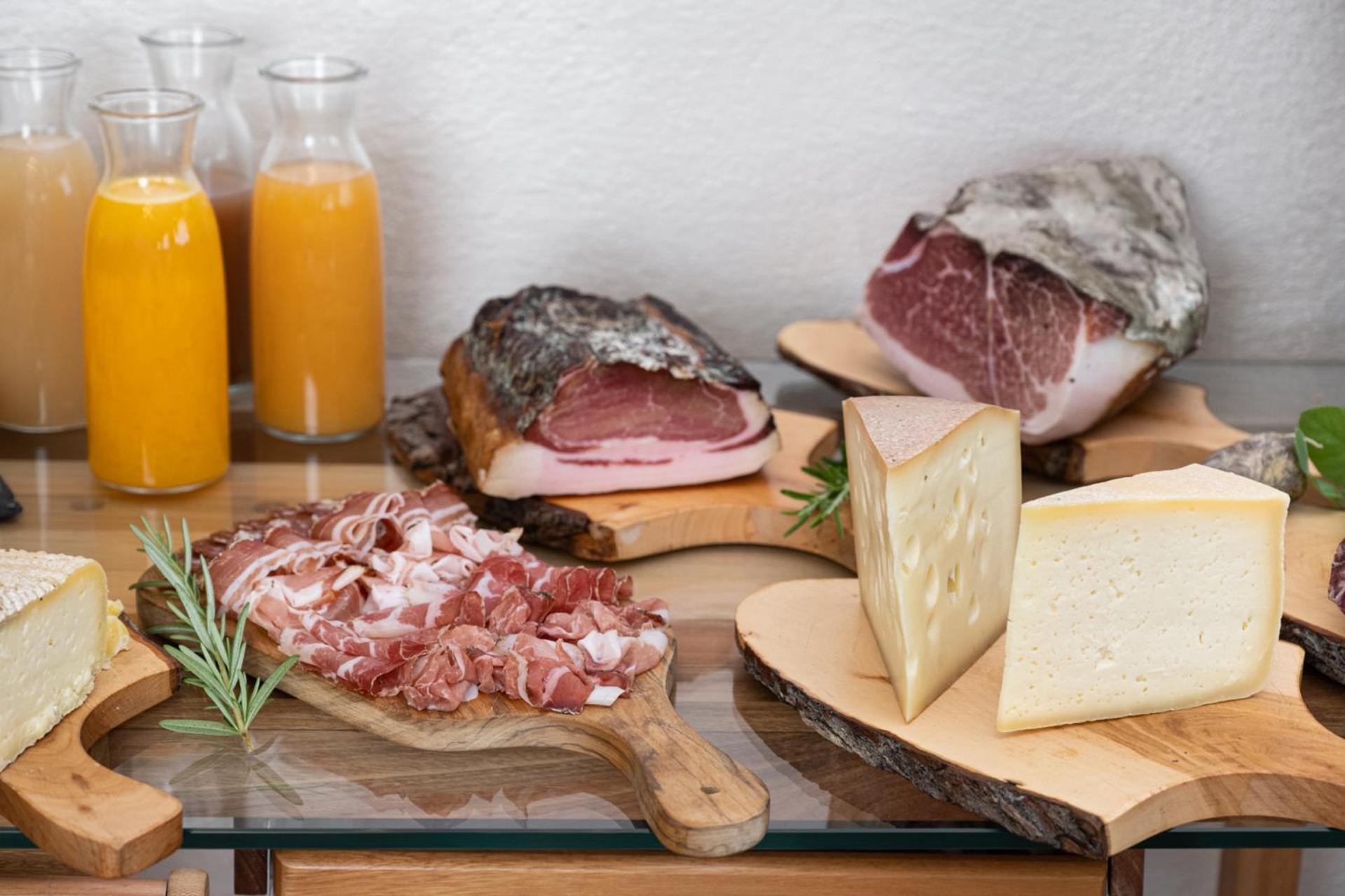 Piccolo Orso Bruno Bed and Breakfast Cavareno Eksteriør billede